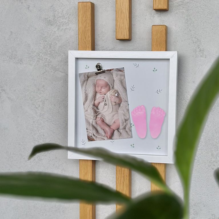                             Fotorámeček pro miminko se sadou na 3D odlitky – pro holčičku                        