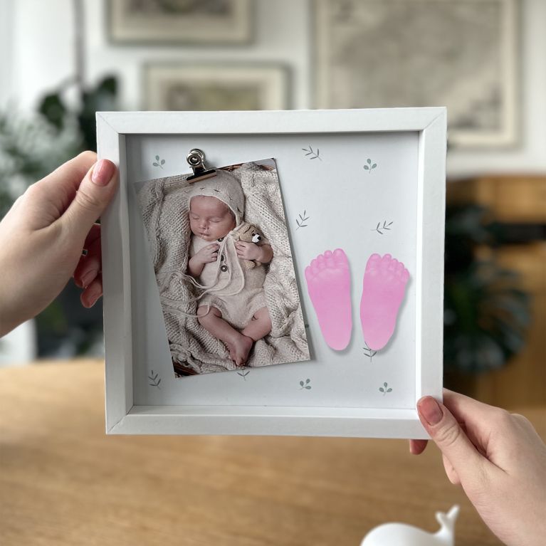                             Fotorámeček pro miminko se sadou na 3D odlitky – pro holčičku                        